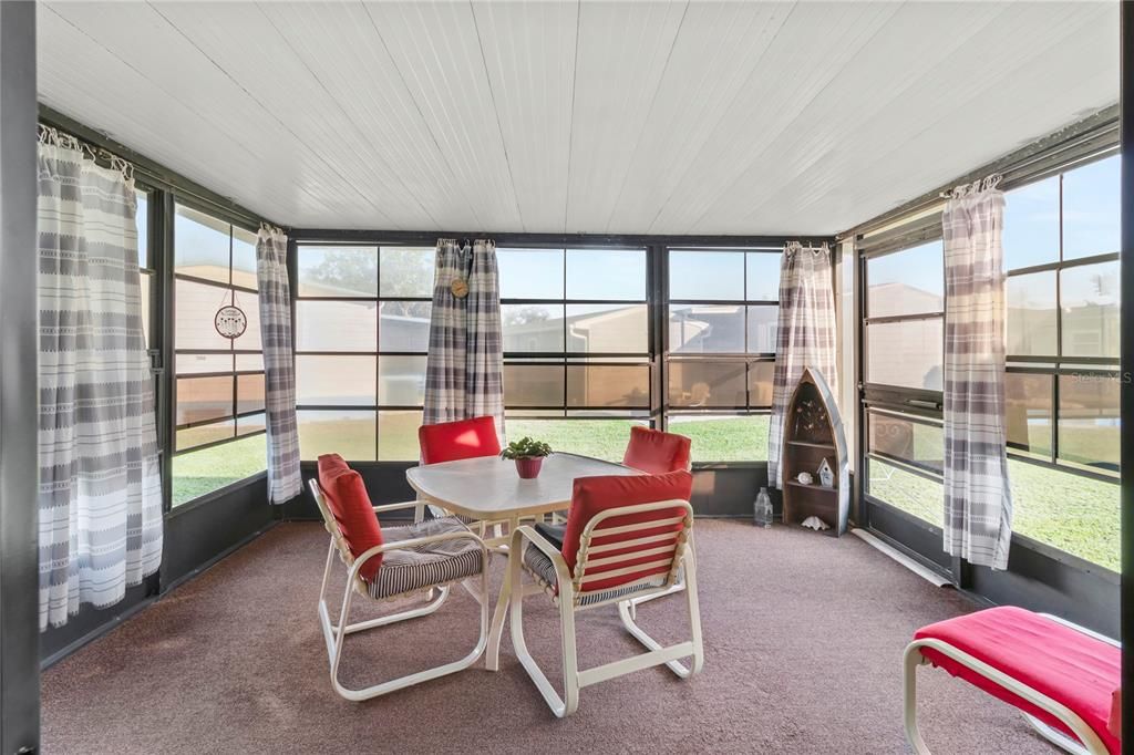 待售: $239,900 (2 贝兹, 2 浴室, 1176 平方英尺)