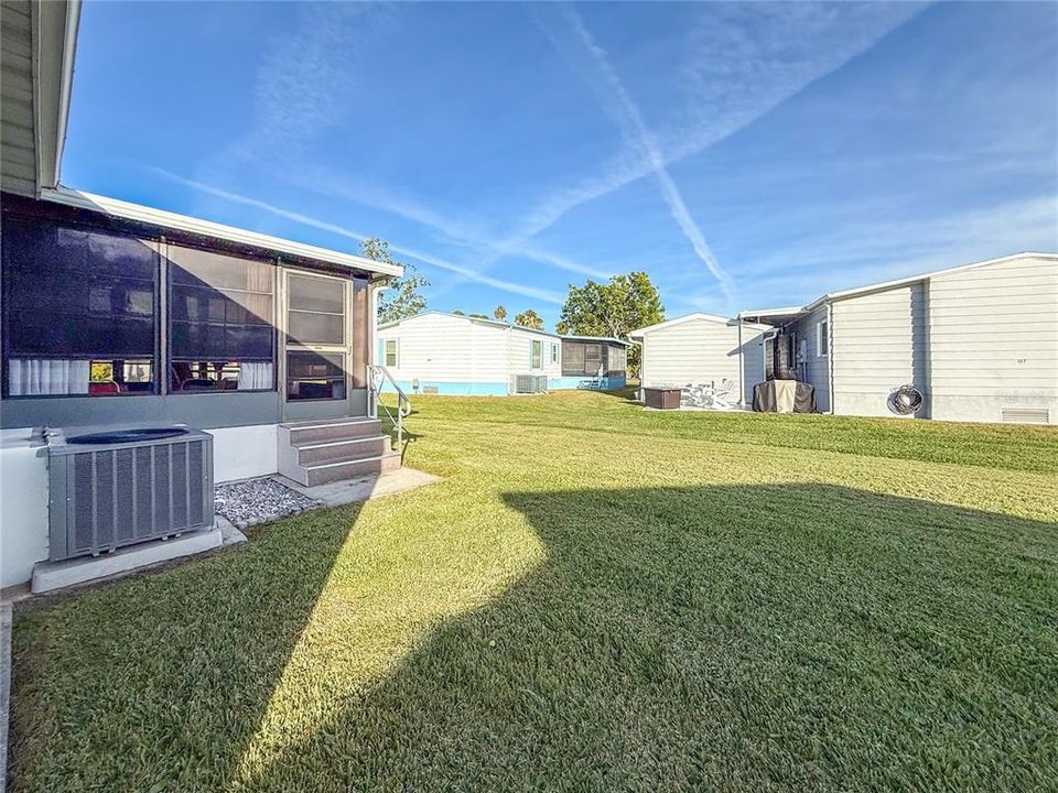 待售: $239,900 (2 贝兹, 2 浴室, 1176 平方英尺)