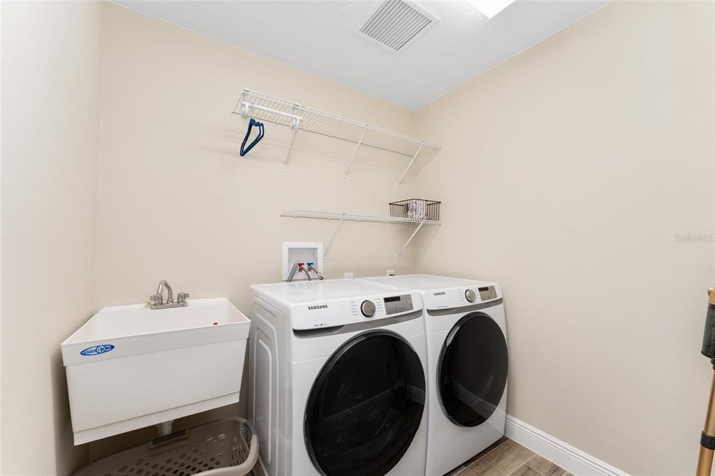 En Venta: $638,900 (3 camas, 2 baños, 1633 Pies cuadrados)