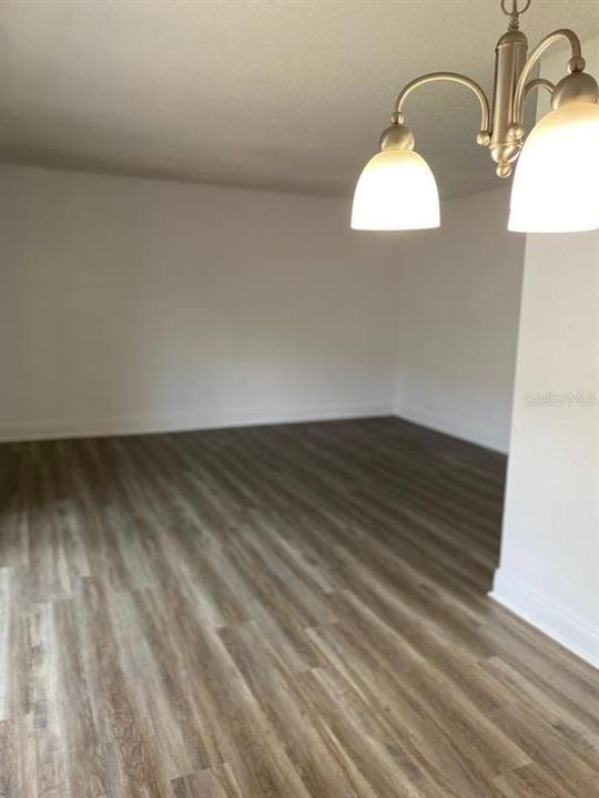 For Rent: $1,200 (1 beds, 1 baths, 756 Square Feet)