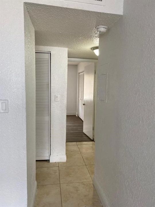 For Rent: $1,200 (1 beds, 1 baths, 756 Square Feet)