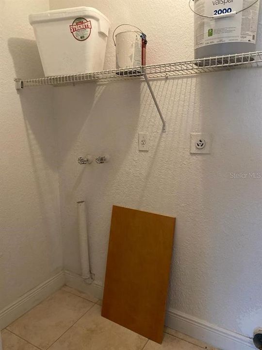 For Rent: $1,200 (1 beds, 1 baths, 756 Square Feet)