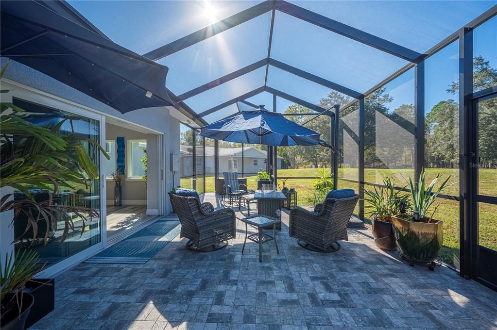 For Sale: $980,000 (5 beds, 5 baths, 4147 Square Feet)