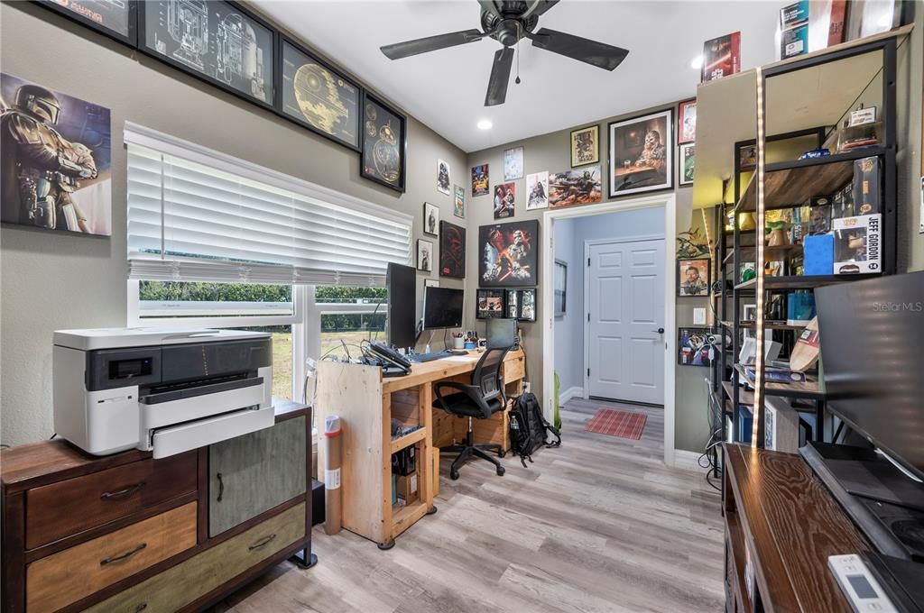 For Sale: $980,000 (5 beds, 5 baths, 4147 Square Feet)