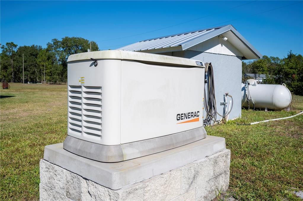 For Sale: $980,000 (5 beds, 5 baths, 4147 Square Feet)