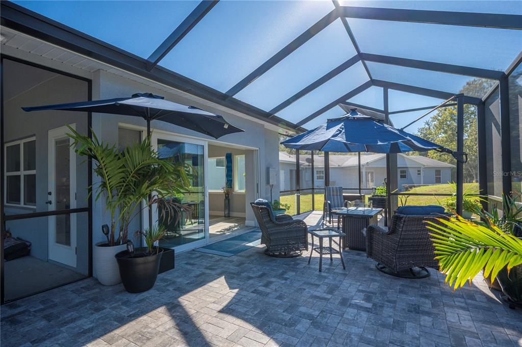 For Sale: $980,000 (5 beds, 5 baths, 4147 Square Feet)