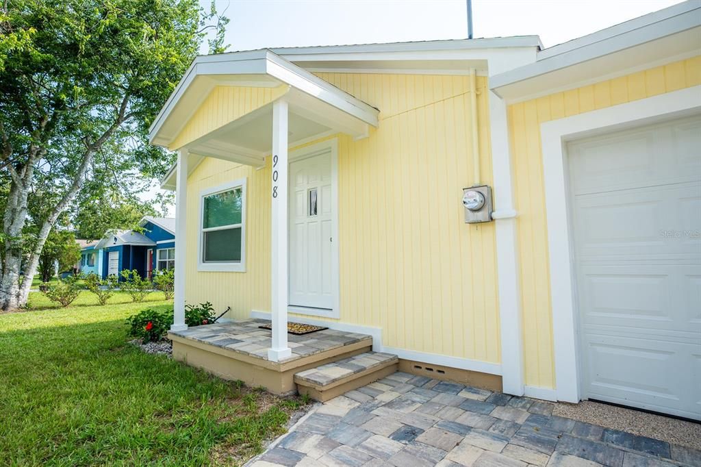 В аренду: $2,000 (2 спален, 2 ванн, 834 Квадратных фут)