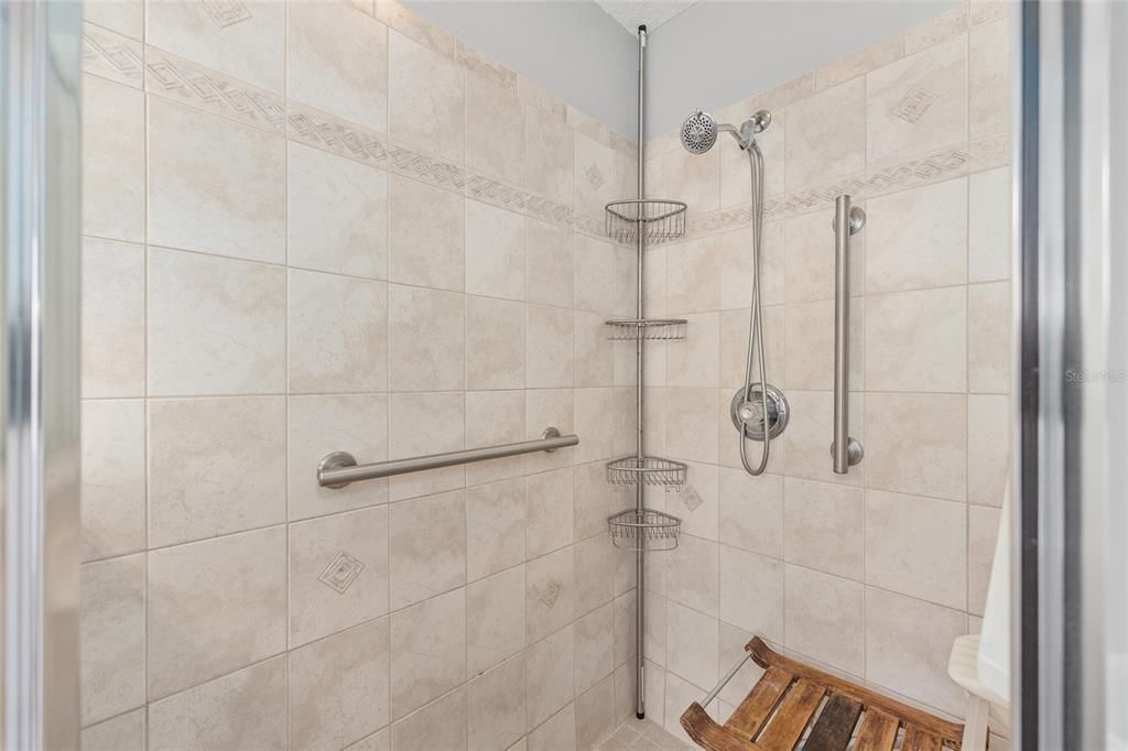 For Sale: $787,000 (4 beds, 3 baths, 3101 Square Feet)