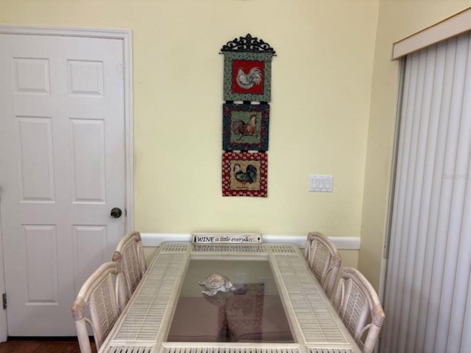 For Rent: $1,800 (3 beds, 2 baths, 1462 Square Feet)