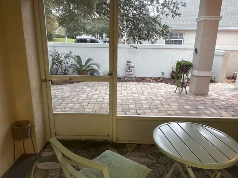 For Rent: $1,800 (3 beds, 2 baths, 1462 Square Feet)