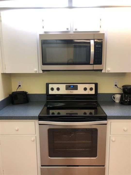 For Rent: $1,800 (3 beds, 2 baths, 1462 Square Feet)