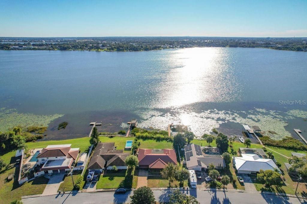 Active With Contract: $369,900 (4 beds, 3 baths, 2312 Square Feet)