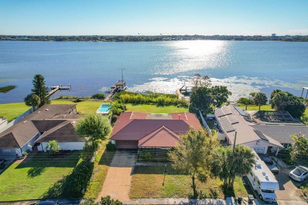 Active With Contract: $369,900 (4 beds, 3 baths, 2312 Square Feet)