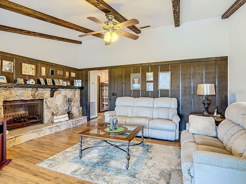 Active With Contract: $369,900 (4 beds, 3 baths, 2312 Square Feet)