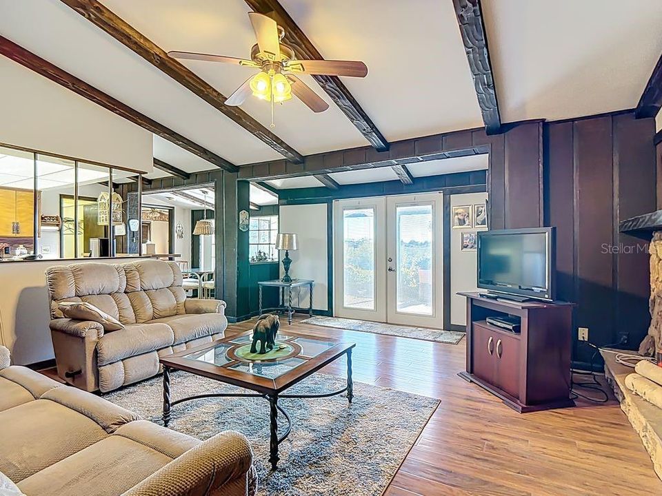 Active With Contract: $369,900 (4 beds, 3 baths, 2312 Square Feet)