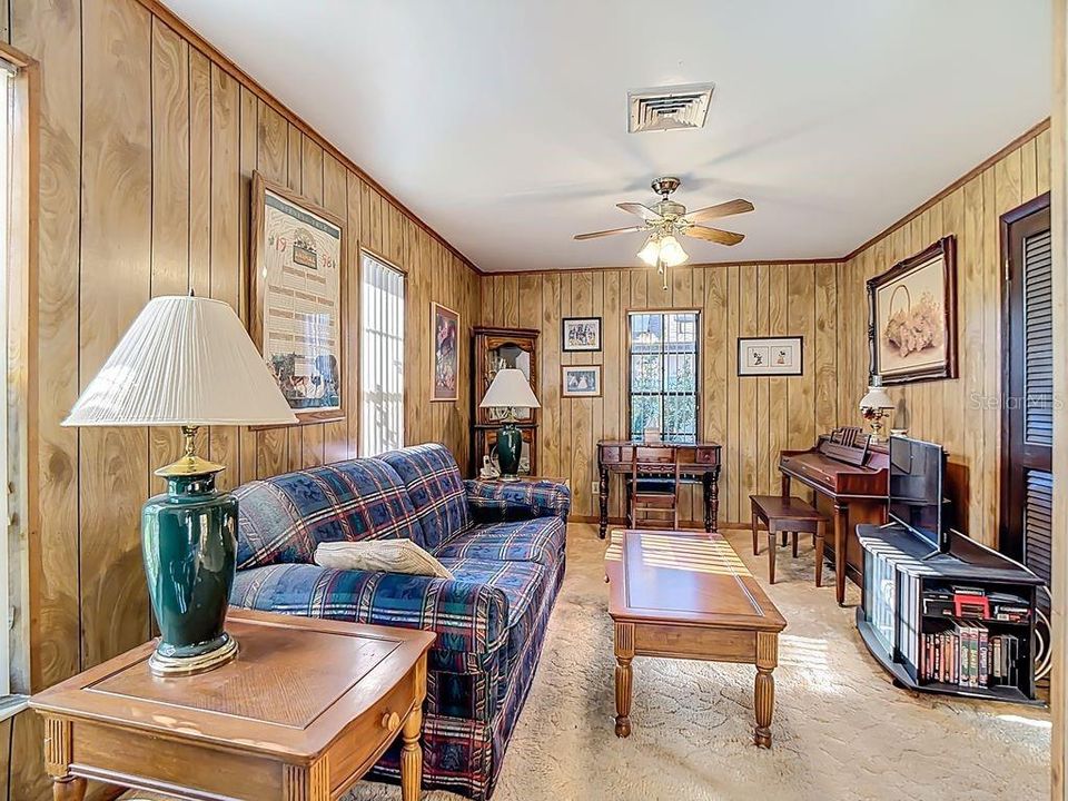 Active With Contract: $369,900 (4 beds, 3 baths, 2312 Square Feet)