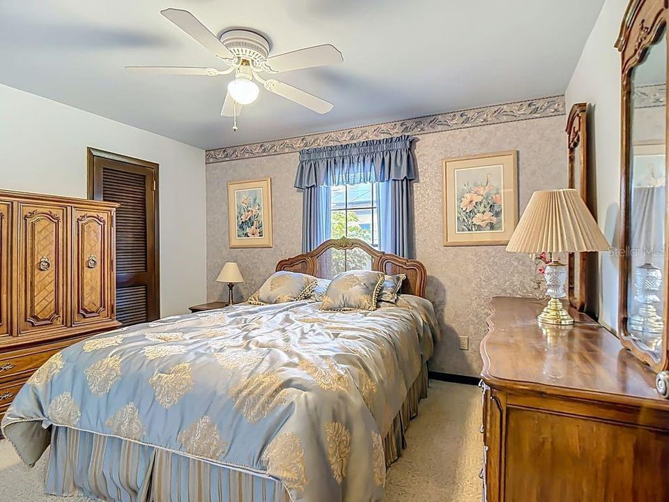 Active With Contract: $369,900 (4 beds, 3 baths, 2312 Square Feet)