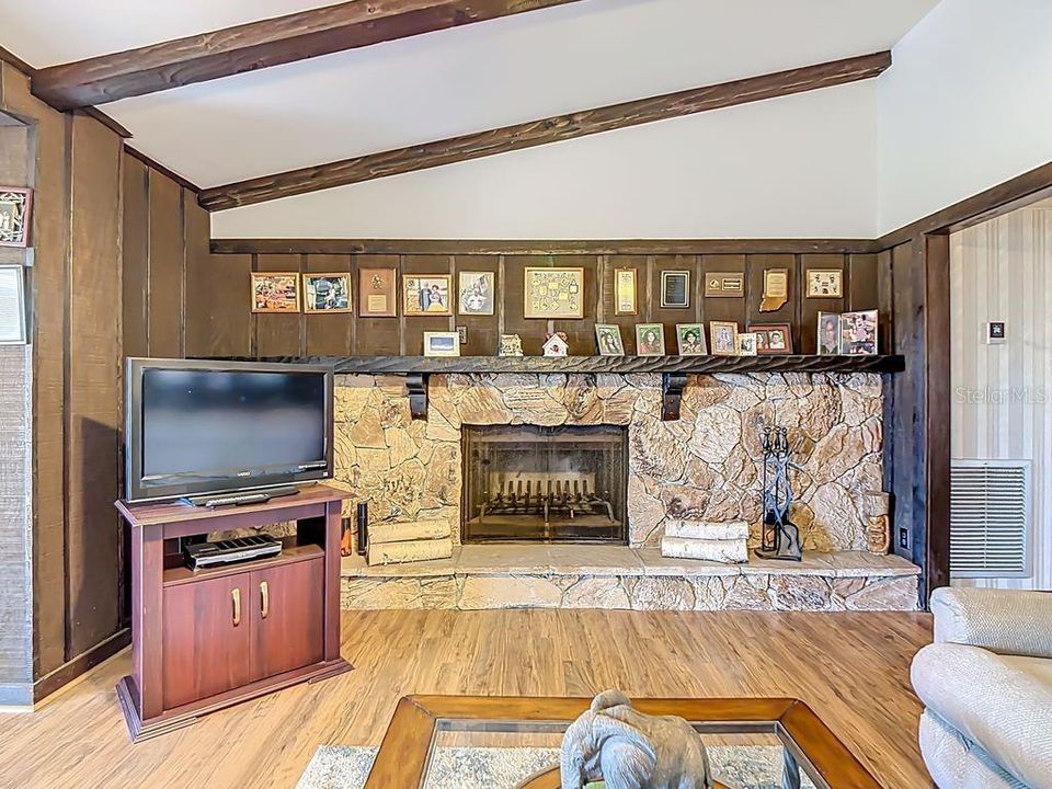 Active With Contract: $369,900 (4 beds, 3 baths, 2312 Square Feet)