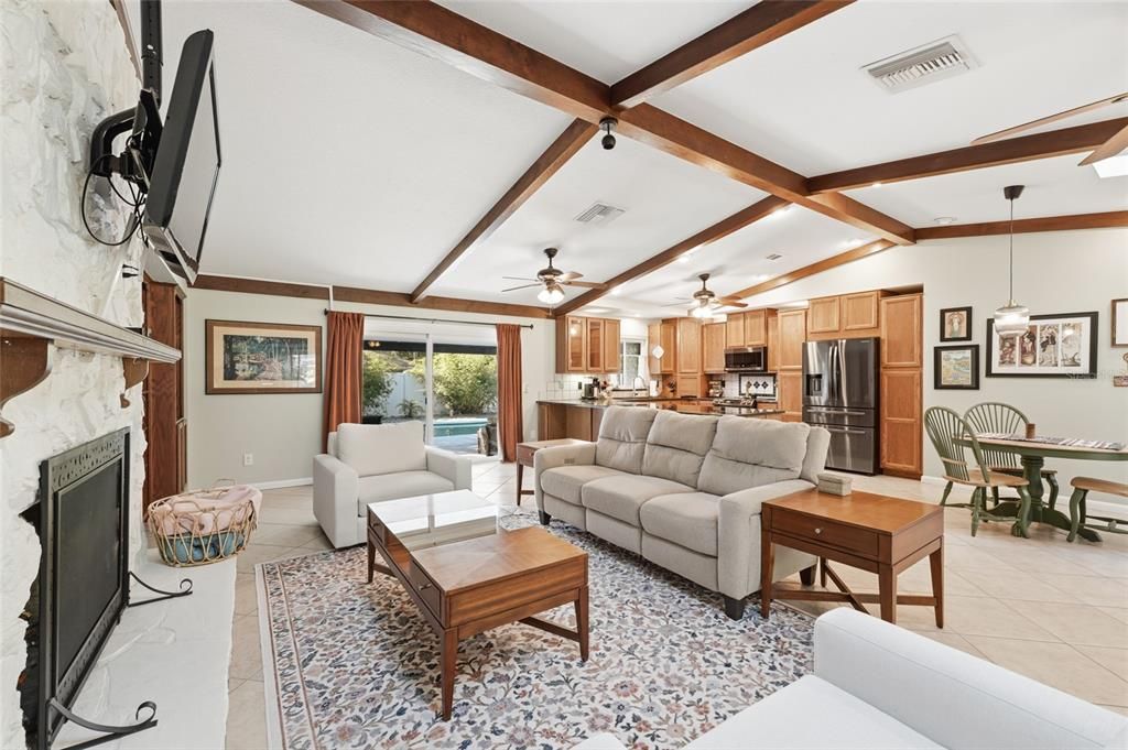 For Sale: $554,000 (3 beds, 2 baths, 2132 Square Feet)