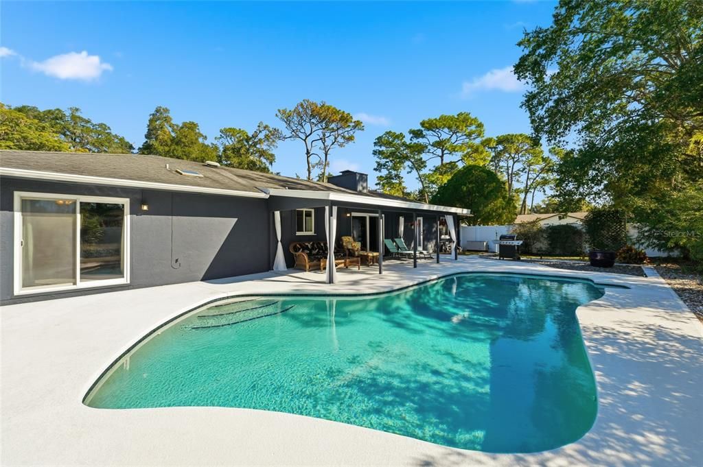 For Sale: $554,000 (3 beds, 2 baths, 2132 Square Feet)