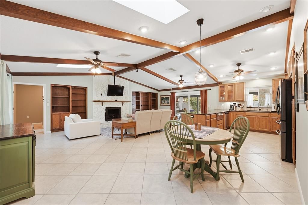 For Sale: $554,000 (3 beds, 2 baths, 2132 Square Feet)