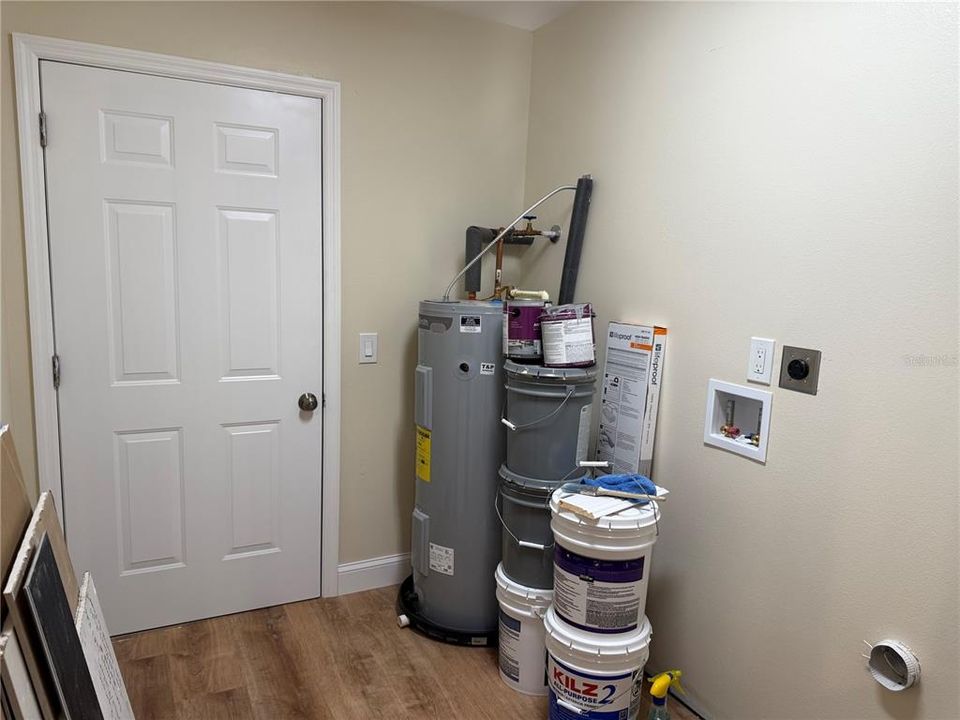 待售: $224,900 (4 贝兹, 3 浴室, 1456 平方英尺)