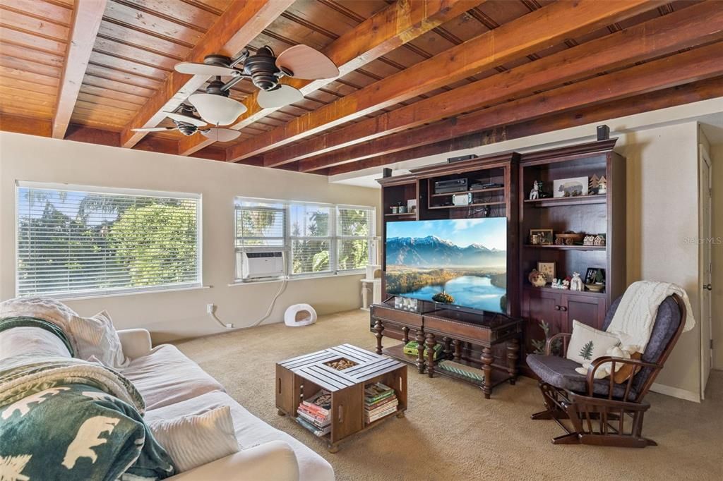 En Venta: $749,000 (4 camas, 1 baños, 3602 Pies cuadrados)