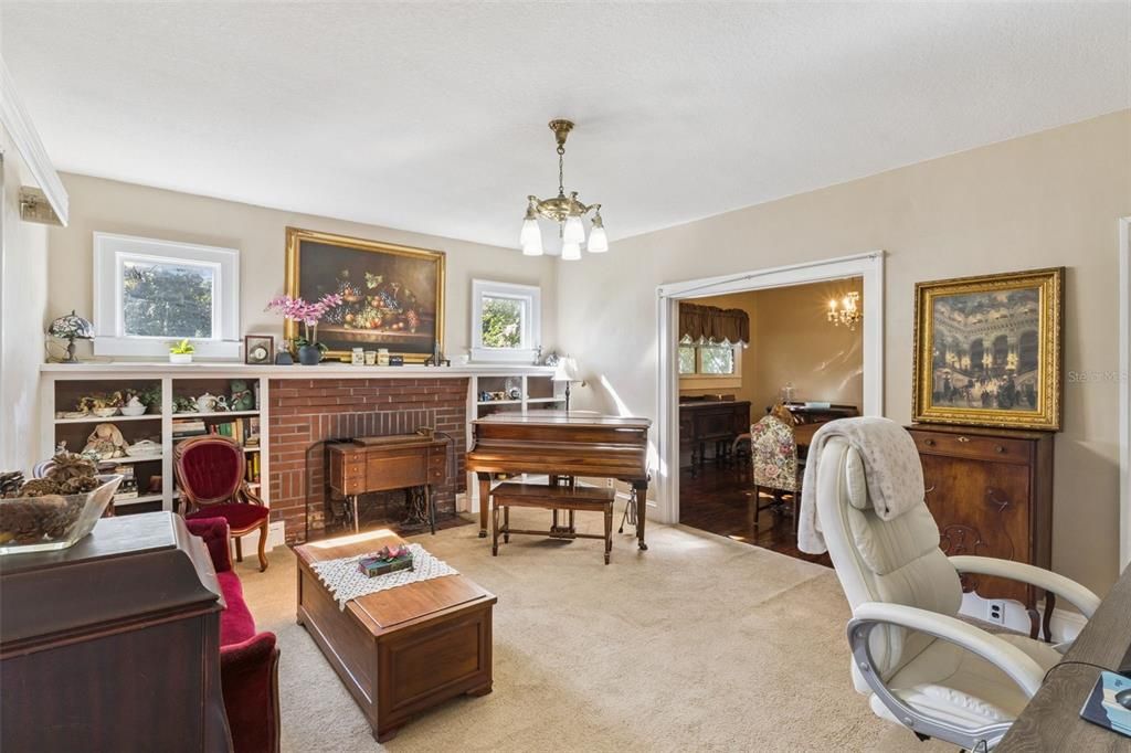 En Venta: $749,000 (4 camas, 1 baños, 3602 Pies cuadrados)