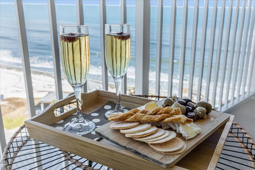 待售: $180,000 (1 贝兹, 1 浴室, 394 平方英尺)