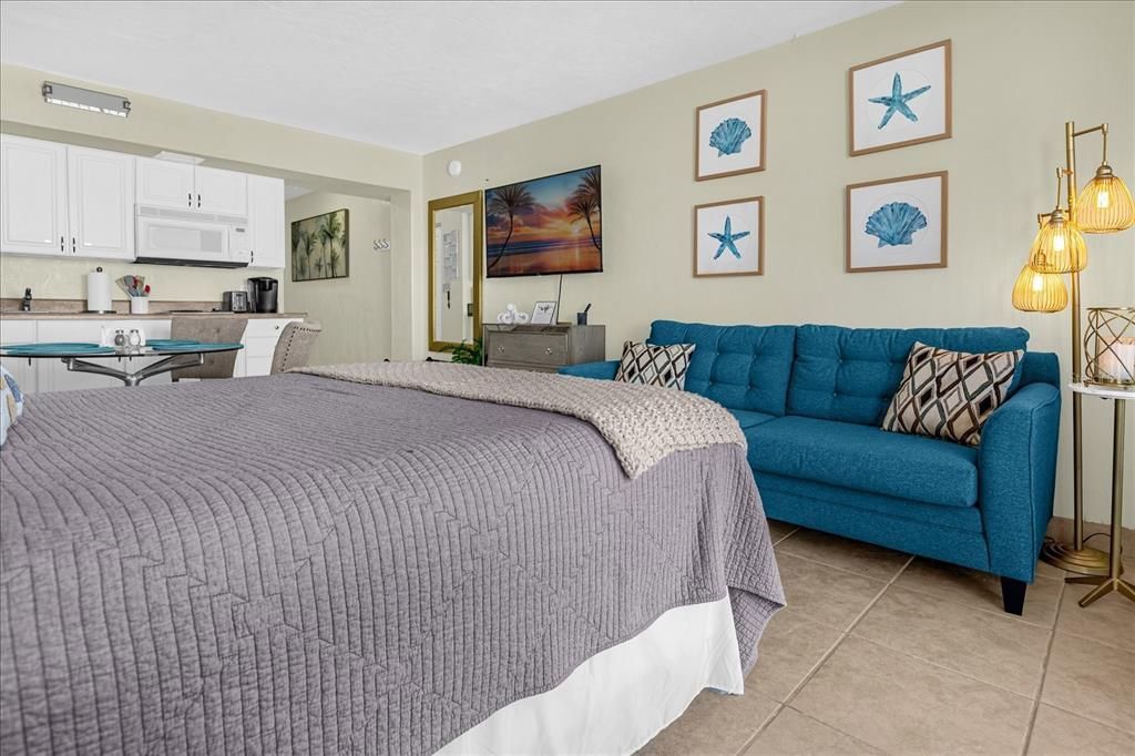 待售: $180,000 (1 贝兹, 1 浴室, 394 平方英尺)