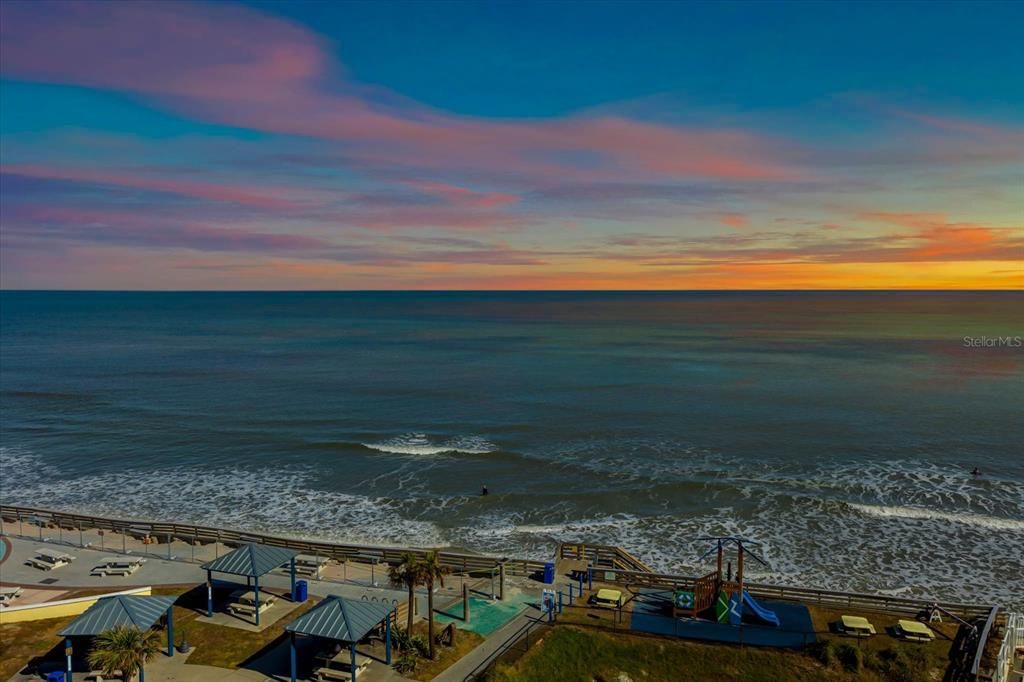 待售: $180,000 (1 贝兹, 1 浴室, 394 平方英尺)