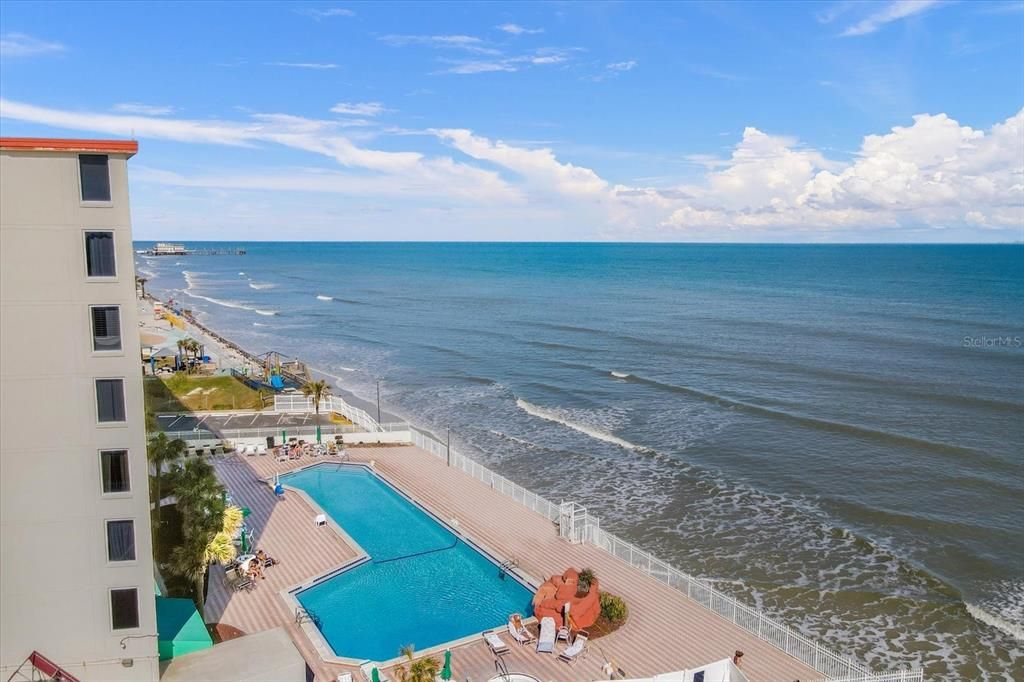 待售: $180,000 (1 贝兹, 1 浴室, 394 平方英尺)