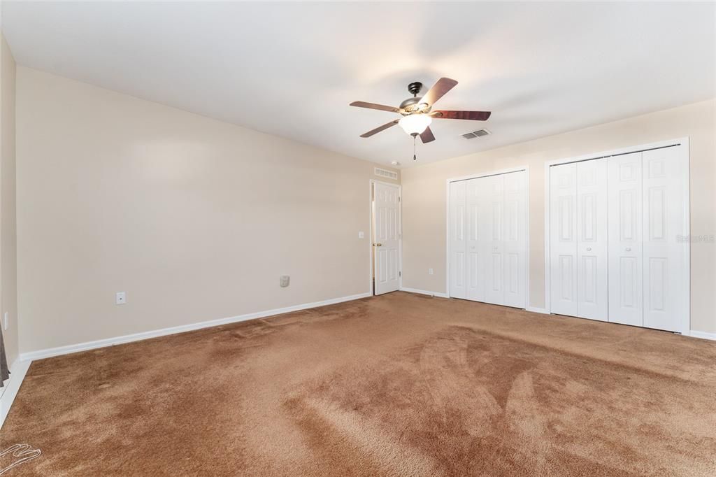 待售: $374,999 (4 贝兹, 2 浴室, 2820 平方英尺)