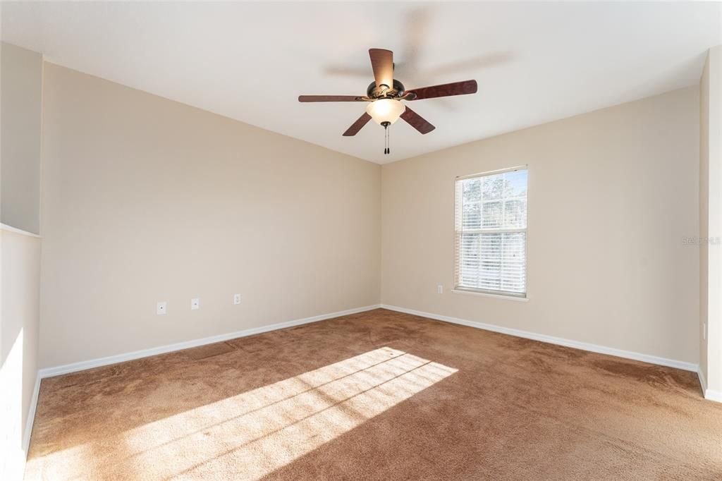 待售: $374,999 (4 贝兹, 2 浴室, 2820 平方英尺)