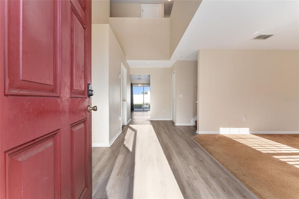 待售: $374,999 (4 贝兹, 2 浴室, 2820 平方英尺)