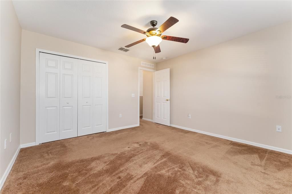 待售: $374,999 (4 贝兹, 2 浴室, 2820 平方英尺)