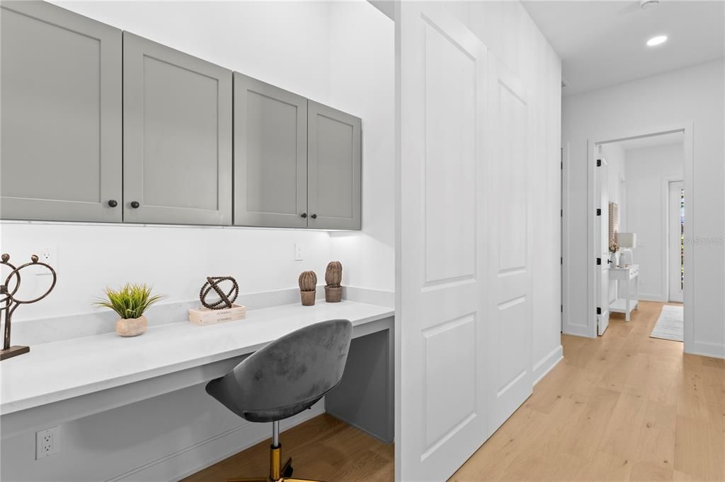 For Sale: $925,000 (3 beds, 3 baths, 2397 Square Feet)