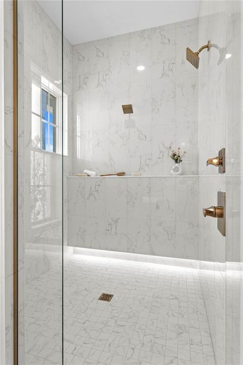 For Sale: $925,000 (3 beds, 3 baths, 2397 Square Feet)