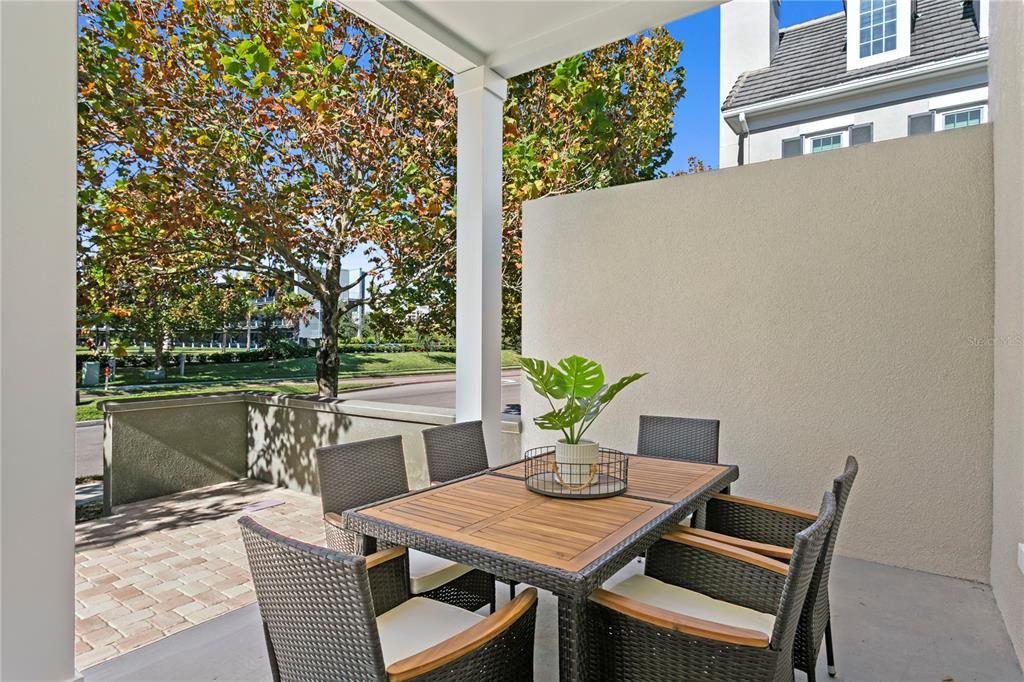 For Sale: $925,000 (3 beds, 3 baths, 2397 Square Feet)