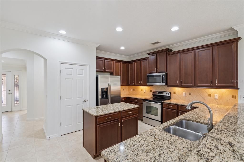 For Sale: $479,900 (4 beds, 2 baths, 2268 Square Feet)