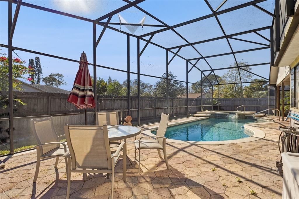 For Sale: $585,000 (3 beds, 2 baths, 2115 Square Feet)