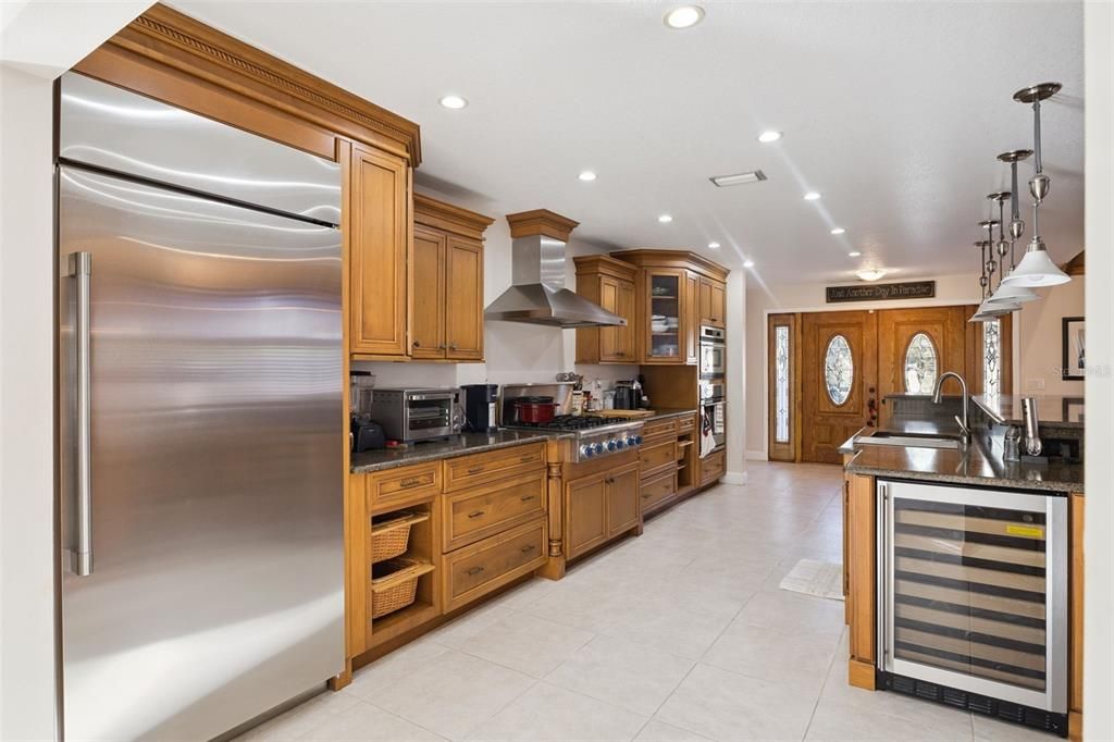 For Sale: $585,000 (3 beds, 2 baths, 2115 Square Feet)