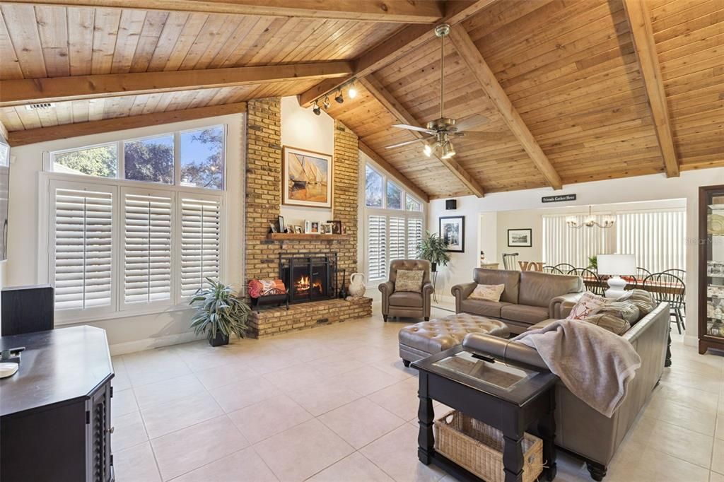 For Sale: $585,000 (3 beds, 2 baths, 2115 Square Feet)