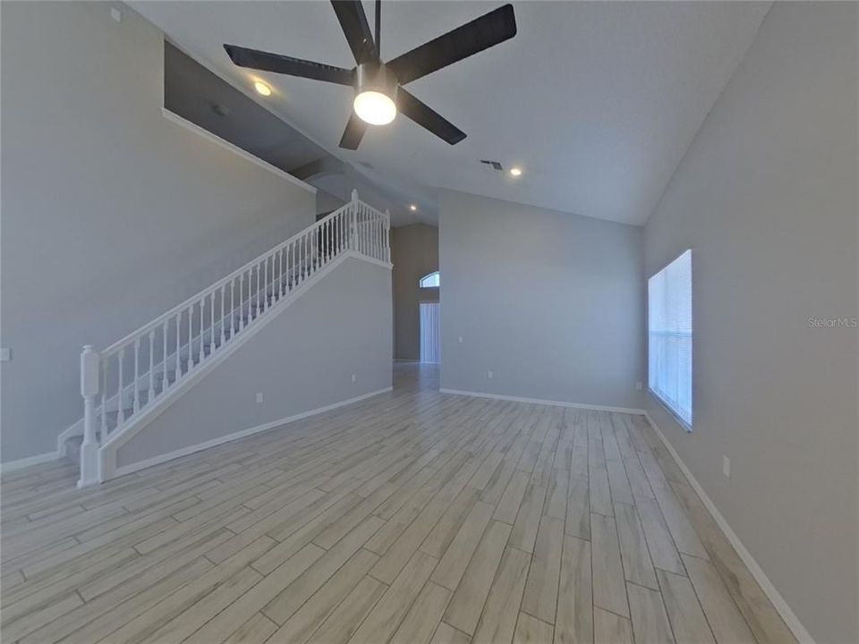 For Rent: $3,199 (6 beds, 3 baths, 2677 Square Feet)