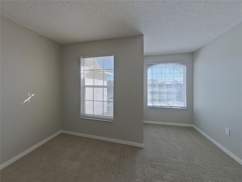 For Rent: $3,199 (6 beds, 3 baths, 2677 Square Feet)