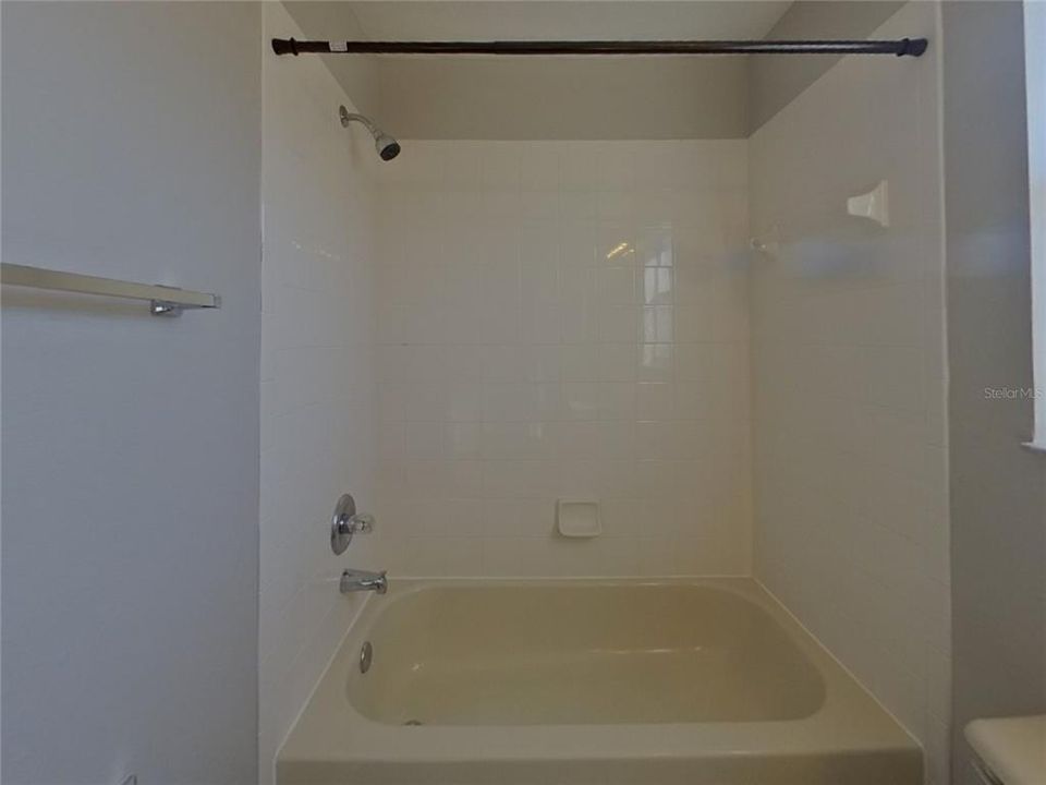 For Rent: $3,199 (6 beds, 3 baths, 2677 Square Feet)