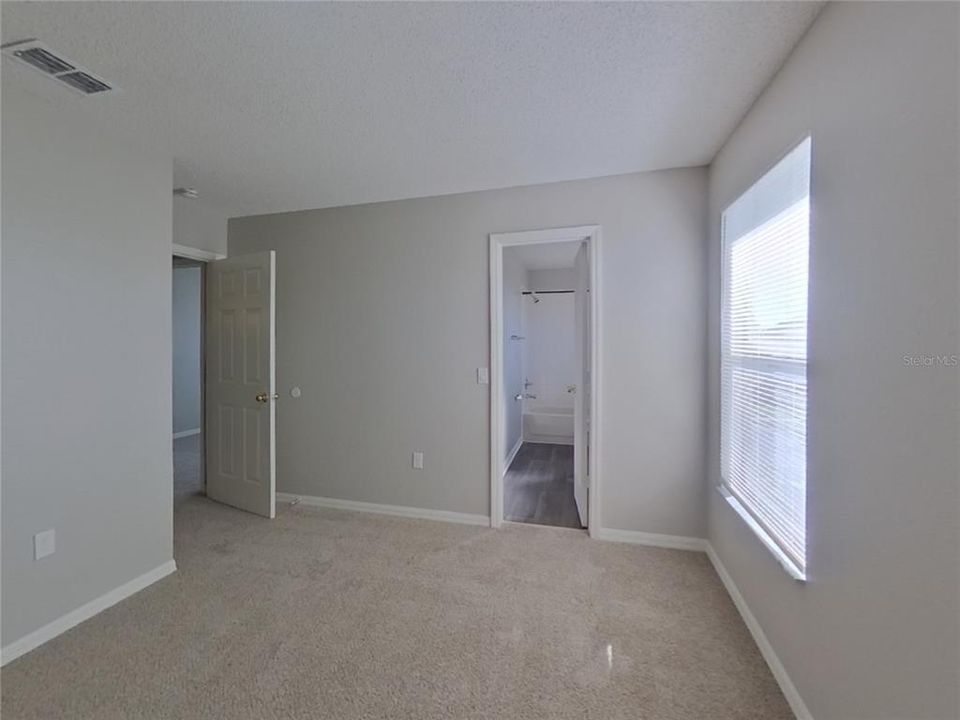 For Rent: $3,199 (6 beds, 3 baths, 2677 Square Feet)