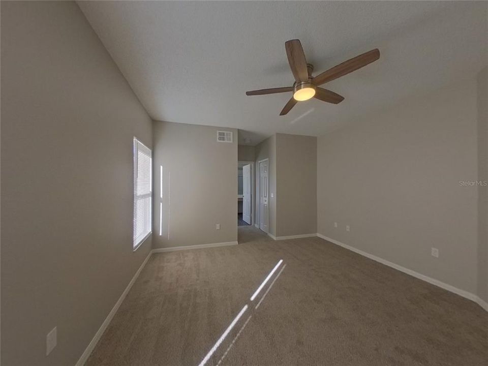 For Rent: $3,199 (6 beds, 3 baths, 2677 Square Feet)