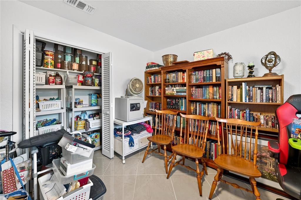 En Venta: $355,000 (4 camas, 3 baños, 1996 Pies cuadrados)