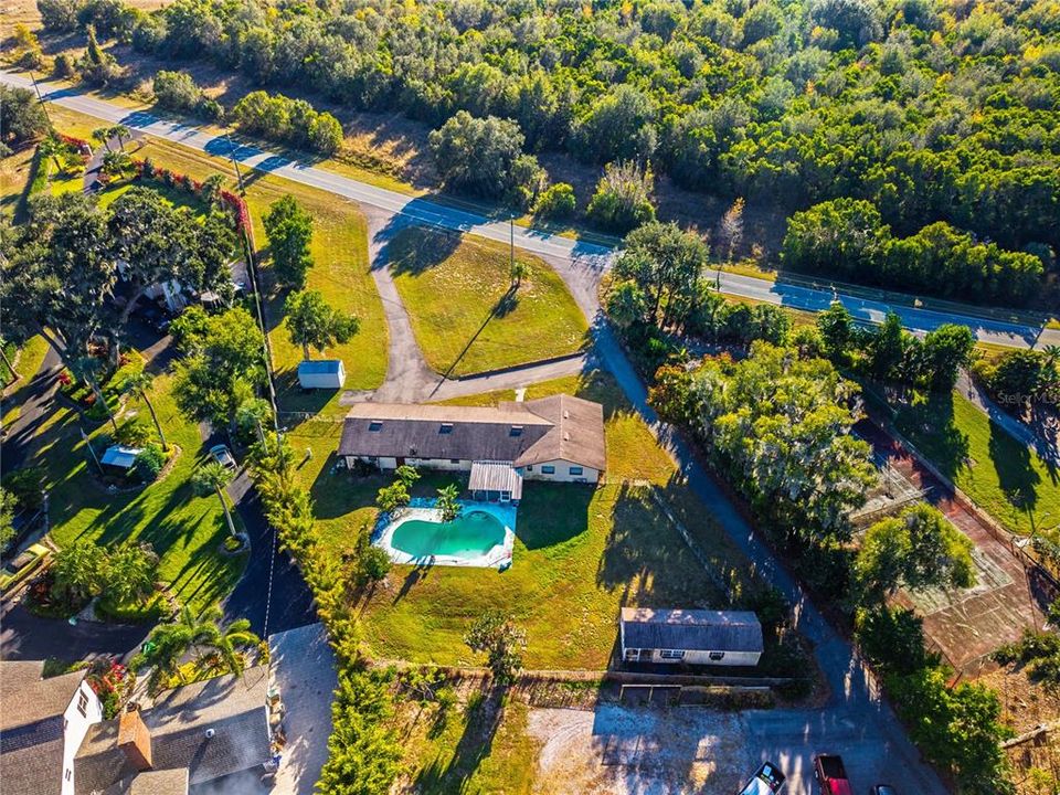 En Venta: $355,000 (4 camas, 3 baños, 1996 Pies cuadrados)